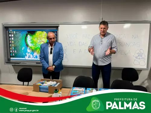 Secretaria de Educação recebe novos kits escolares para alunos do Ensino Fundamental